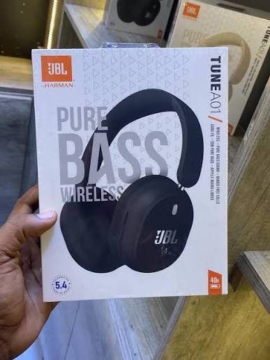 JBL 900BT HEAD PHONE